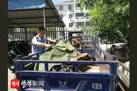 水库边专心钓鱼，孰料自己的电动车已被“钓”走图片