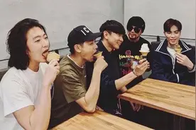 奇迹般的聚会！林俊杰、周杰伦、林志颖、萧敬腾同框吃冰淇淋图片