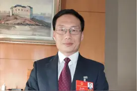 专访荆州市长崔永辉 ▏疫后打好“3张牌”重点聚焦“医疗大健康产业“补链招商图片