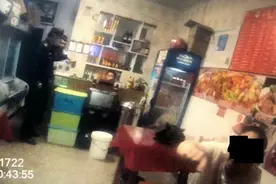 男子跟朋友聚会吃饭，一顿骚操作后...刑拘了图片