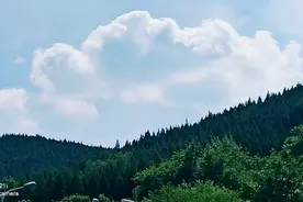 白云深处是我家，来闲暇时，抬头看看天空，真的很美好图片