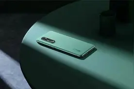 工作生活太焦虑？OPPO Find X2 Pro要用这个配色治愈你图片