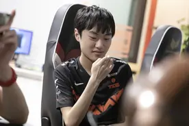 专访｜黄金左手Knight：很少出去玩，因为怕走丢图片