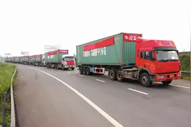 违规限高、乱设卡点，被点名的限高杆到底限住了什么？| 中国汽车报图片