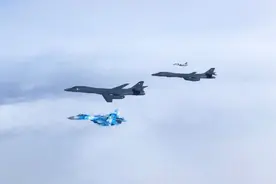 美军借B-1B轰炸机炫耀全球打击能力 频繁与盟友举行联合演习图片