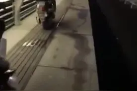 一女子因感情问题在南宁大桥跳江，所幸捡回一条性命图片