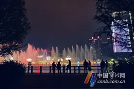 从占道经营到外摆位 地摊经济能否点亮夜宁波？图片