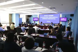 因房屋拆迁引纠纷，省检察院举行首例行政诉讼监督案件听证会图片