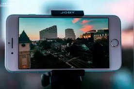 抖音VS快手，谁吃肉？谁喝汤？图片