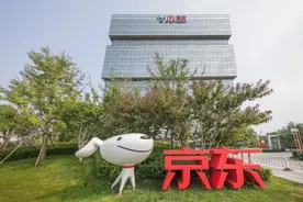 从693亿到5769亿，京东上市6年收入翻8倍的背后图片