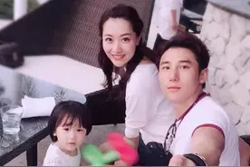 白冰节目自曝与丁一离婚：很多人以为我是富太太图片