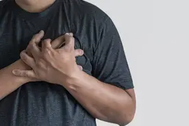 19岁大学生总是悸心慌，每次一到医院就没事了，医生：做事急躁或者完美主义者容易患此病图片