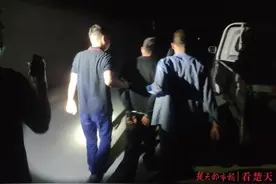 拆卸一辆电动车只需10分钟，盗车团伙还顺走8万只口罩图片