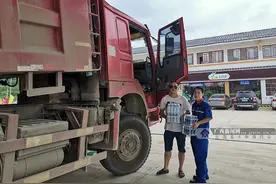 广西大新：边境新增扶贫加油站 助销山区扶贫产品图片