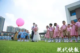 超萌预警！幼儿园老师结婚，183个娃组成“超级豪华亲友团”图片