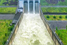 长兴：水库腾容 安全度汛图片