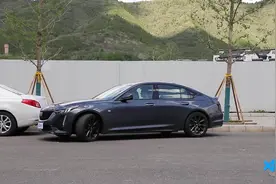 2020款 凯迪拉克CT5 自动泊车辅助系统