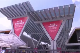 晋江国际会展中心迎来首秀，车展现场集中“放价”图片