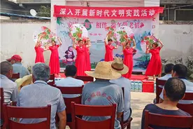 郸城团县委：安康“粽”相伴 端午敬老情图片