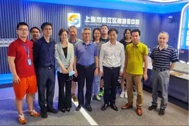 早安！松江广播新系统正在播出图片