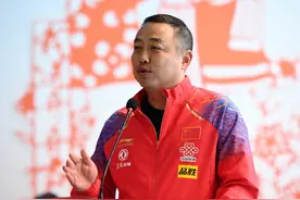 刘国梁担任世界乒乓球职业大联盟理事会主席，网友：众望所归图片