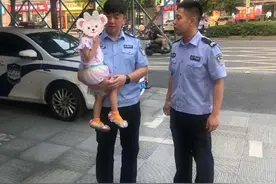 女子骑无牌电瓶车被拦下，竟丢下4岁女儿跑了？快一天了还没现身图片