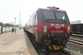 36秒丨全程缩短53分钟 济南-东营直达列车7月1日首发图片