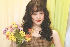 素人改造丨98年小姑娘遇上复古风，迷倒你，只需一个回眸图片