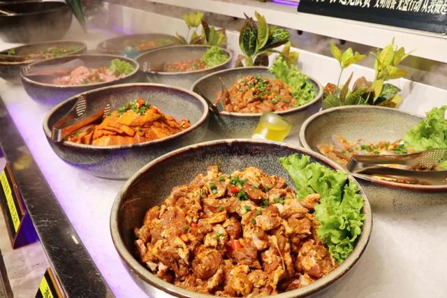 不限时！不限量！高性价比海鲜自助！海鲜、火锅、烤肉……300+菜品无限畅吃