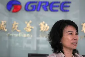 董明珠爱上新零售了？格力电器全国巡回直播赣州首启，董明珠主动提出无需当地减免税收图片