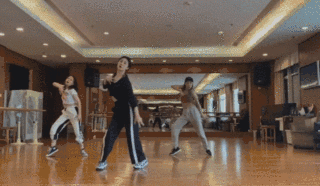 GirlCrush |“全能”妈妈很轻松的样子？马斯克妈妈告诉你真相图片