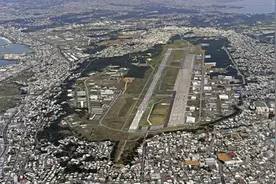 暴疫情、烧军舰、掉飞机……这个夏天，美军真闹心图片