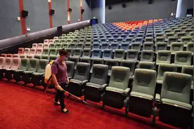 终于等到你！电影院零点开放，记者提前探访视频封面