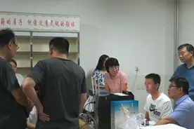 潍坊高密市：启动对朝阳街道密水大街卣坊片区清障倒地工作图片