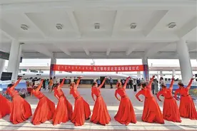 乌兰察布至北京高铁全程运行仅两个小时图片