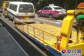 加强环岛路停车秩序管理，厦门思明交警综合施策保障交通安全图片