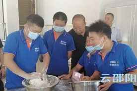 武冈：残疾夫妻不屈命运奔幸福图片