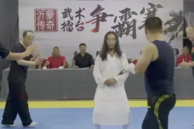 “大师”毛笔一挥撂倒四壮汉？赛事主办方为新开办公司 直播收入超3万图片