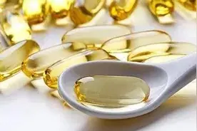 维生素E对女性健康有何帮助？每日正常摄入量是多少？视频封面