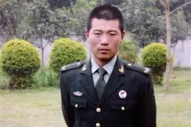 小镇青年的逆袭路：从汽修兵到王牌技师图片