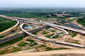 新台高速平邑互通枢纽主体工程完工图片