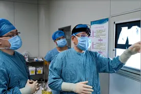 心脏长在了右边？湘雅二医院为“镜面人”实施高难度心脏手术图片