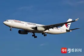 南京首条北美航线顺利复航图片