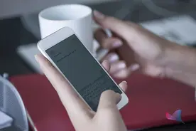 手机在桌上，为什么屏幕最好朝下？不只是隐私问题图片