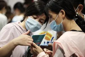 高考改革“术”与“道”——江苏文科第一名无缘清北引发的讨论图片