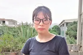 爱心助学｜为筹学费，这位川妹子在厦一天打工13小时图片