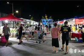 株洲渌口区：便民疏导区为流动摊贩“安家”图片