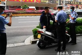 济南交警严查摩托、电动车甚至自行车，违法就查图片