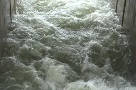 微山湖二级坝开闸泄洪，邹城境内水库实时监控雨量水位图片