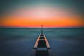 素质丢了一地，扫不起来图片